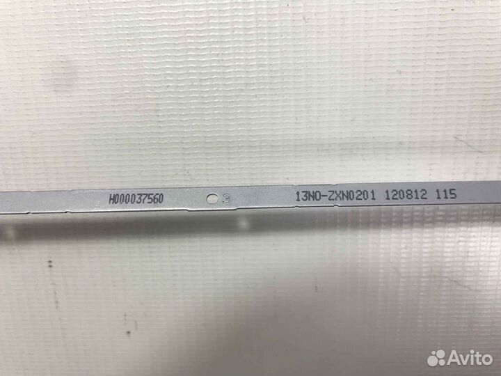 Петля для Acer E1-571G