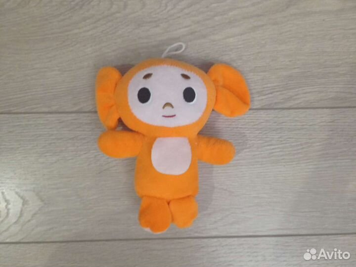 Плюшевый чебурашка