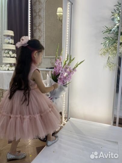 Нарядное платье 110-116