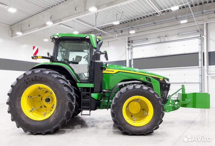 Трактор John Deere 8R, 2021