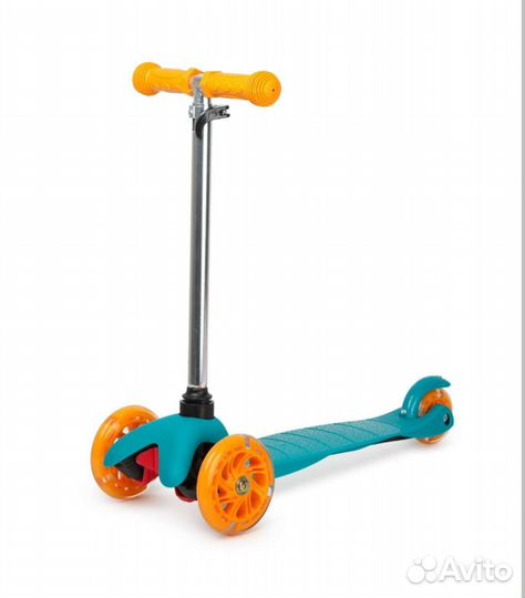 Самокат трехколесный, колеса светятся, новый