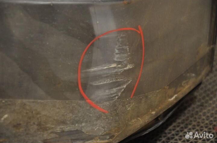 Фара левая toyota voxy AZR60G