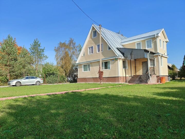 Коттедж 300 м² на участке 30 сот.