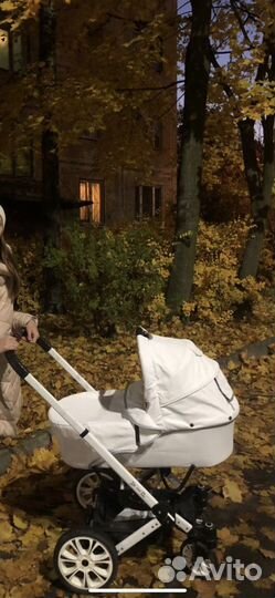 Прогулочная коляска 2 в 1