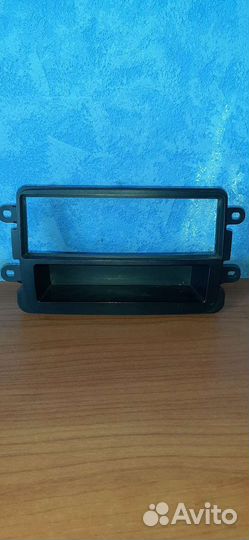 Рамка переходная 1 din LADA xray