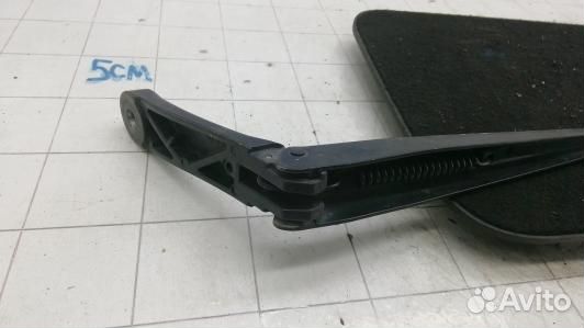 Щеткодержатель лобового стекла volkswagen caddy 3