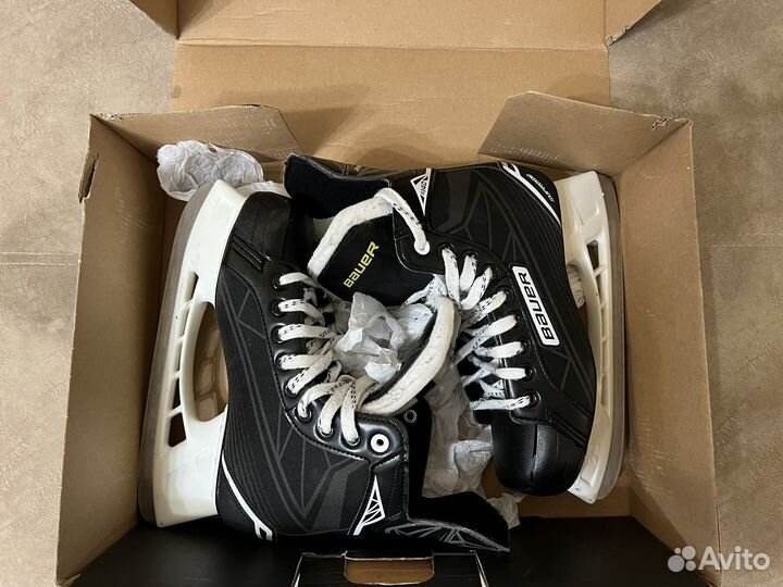 Коньки Bauer Supreme S140