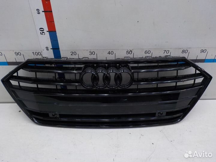 Решетка радиатора Audi A7 2017