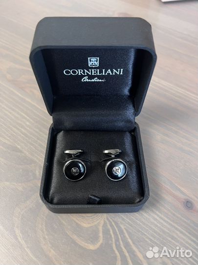 Запонки corneliani