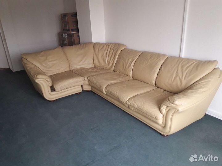 Угловой диван