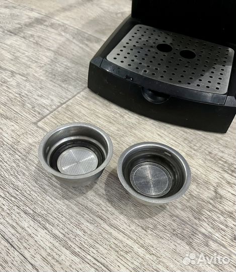 Кофемашина рожковая delonghi