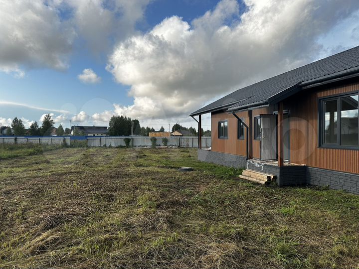 Дом 114,9 м² на участке 14,9 сот.