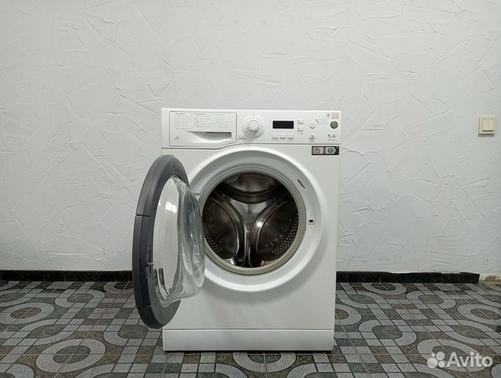 Стиральная машина Hotpoint Ariston нa гарантии