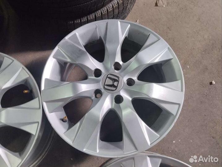 Honda r16 5x114.3 et50