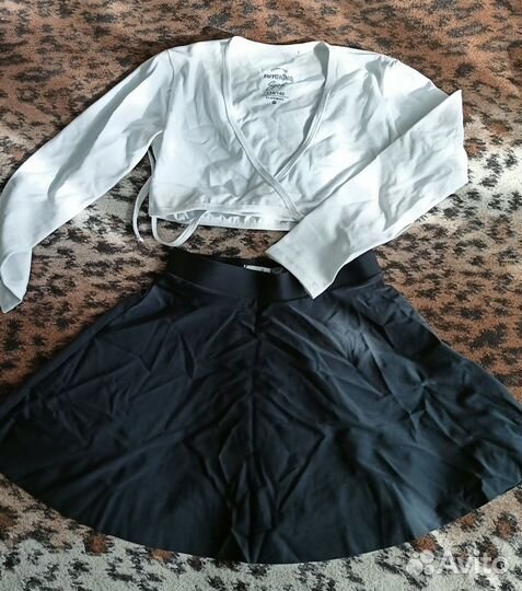 Продам два комплекта формы для занятий танцами