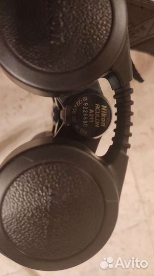 Бинокль Nikon Aculon A211 10-22x50