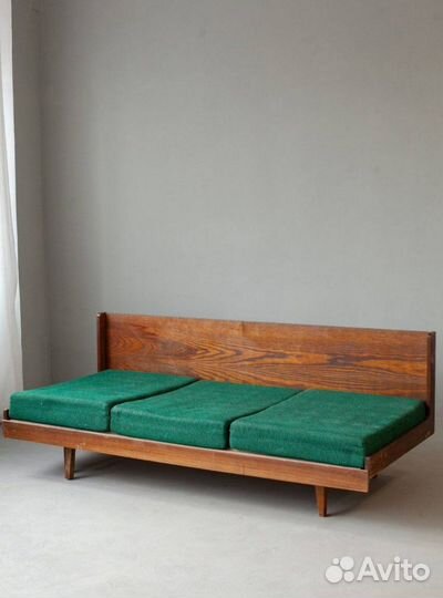 Диван Итон Собеслав, винтаж