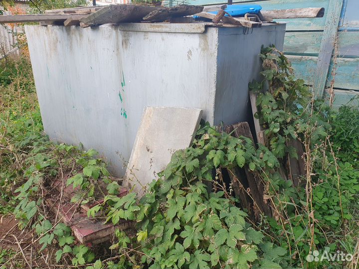 Бак для воды или зерна