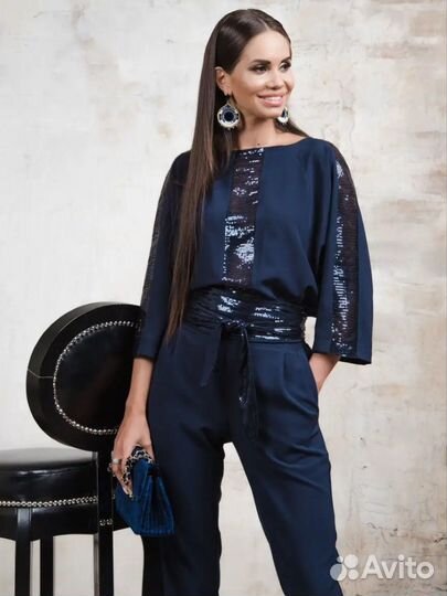 Комбинезон женский нарядный 42 44 новый