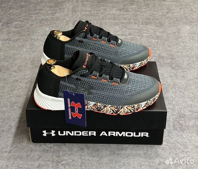 Кроссовки under armour hovr phantom