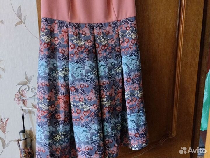 Платье женское 48 размер