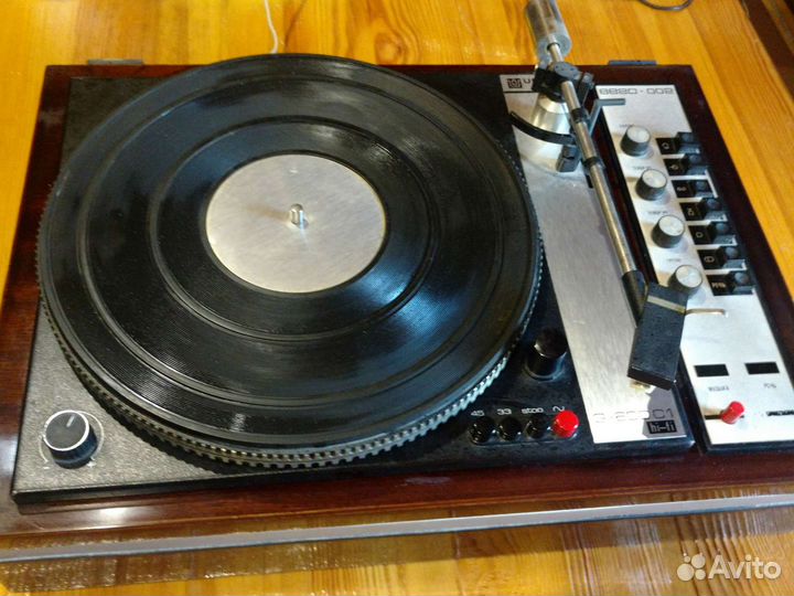 Проигрыватель вега 002