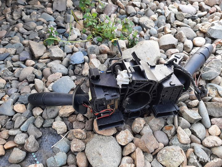 Подрулевой переключатель на Рено Лагуна 2,Laguna 2