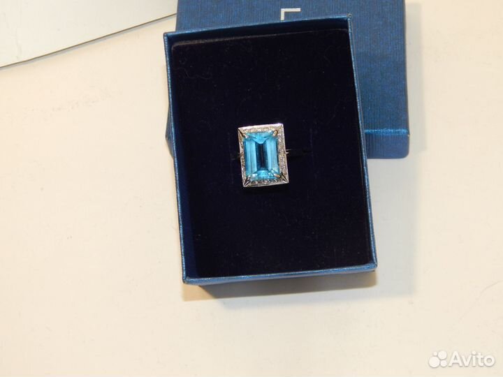 Гарнитур с топазами