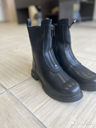 Ботинки для девочки, 38размер