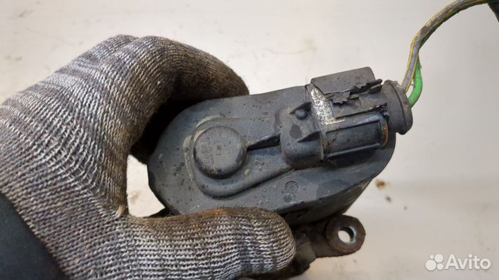 Суппорт правый задний Volvo XC60, 2016