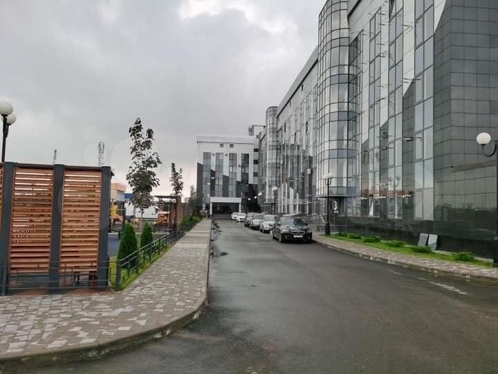 Торговая площадь, 64 м²