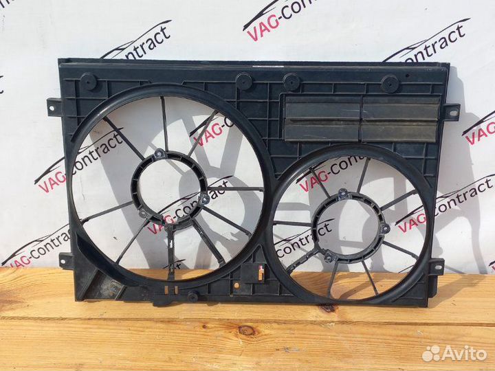 Диффузор вентилятора Volkswagen Passat B6 2.0 2007