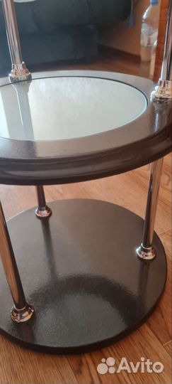 Журнальный столик переливающийся с блестками