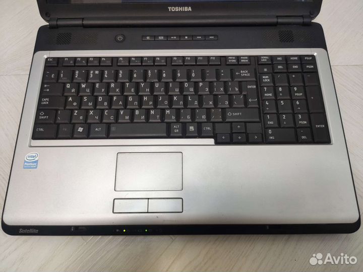 Ноутбук toshiba