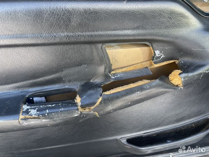 Обшивка двери suzuki escudo