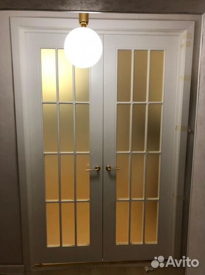 Двери межкомнатные деревянные со стеклом