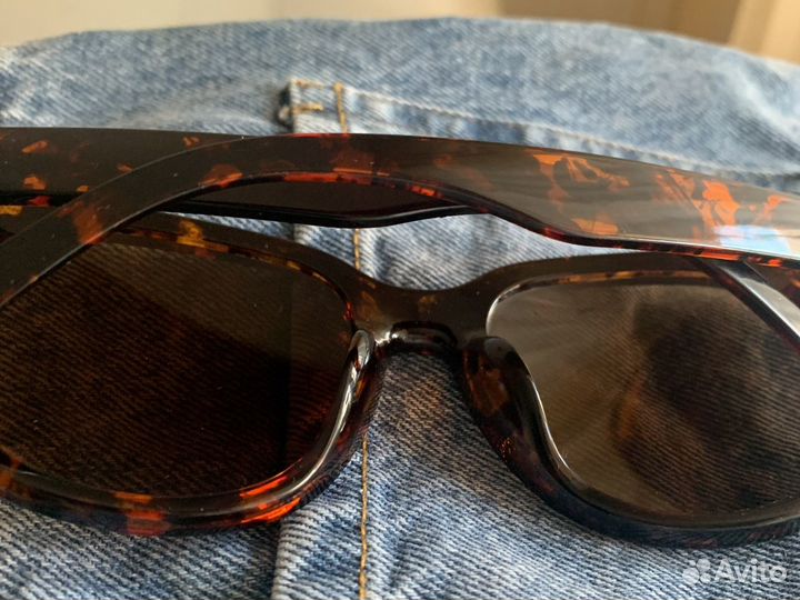 Солнцезащитные очки