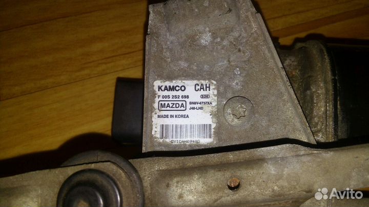 Трапеция дворников Mazda 3
