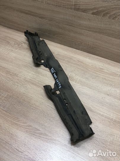 Воздуховод радиатора верхний Bmw E65 E66