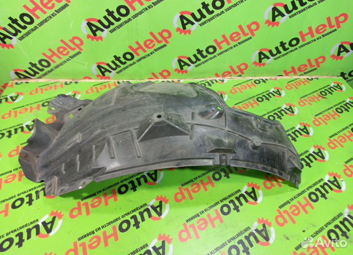 Подкрылок nissan skyline PV36 передний правый
