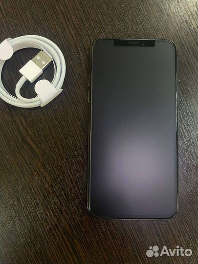 Телефон iPhone Х 64 RU/A