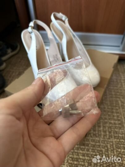 Туфли белые 37