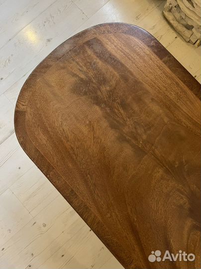 Антикварный журнальный стол на ножках лапах 107 см