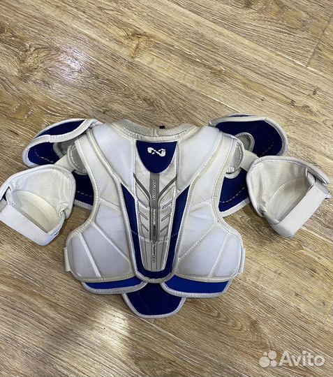 Нагрудник хоккейный