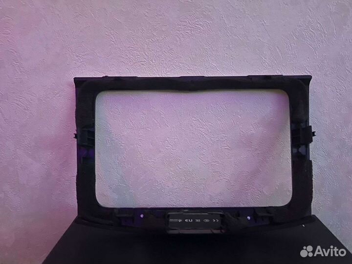 Рамка магнитолы пассат б7