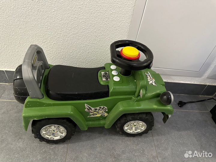 Детская машинка каталка