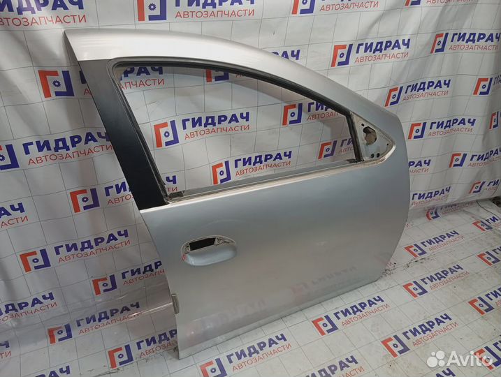 Дверь передняя правая Renault Sandero Stepway (5S)