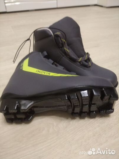 Лыжные ботинки decathlon новые