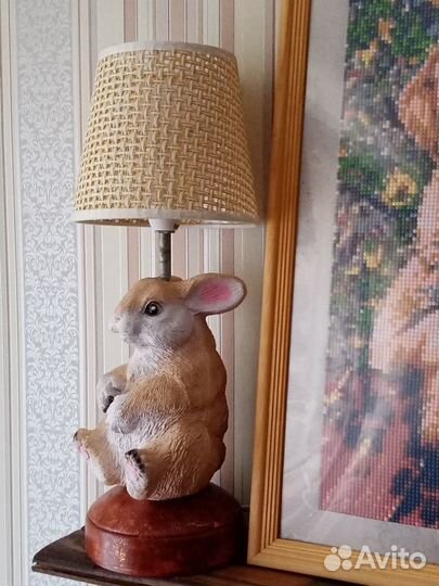 Сюжетные настольные лампы