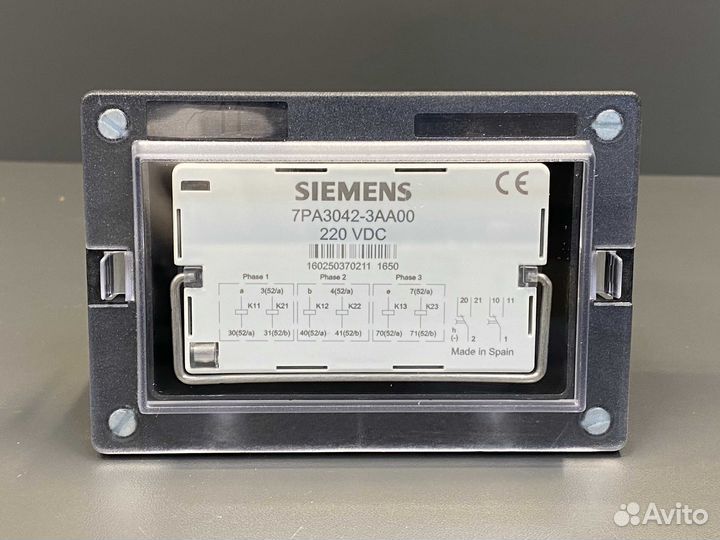 Siemens 7PA3042-3AA00-1 новые, 2 шт